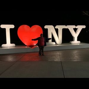 Meet your Posher, Mona